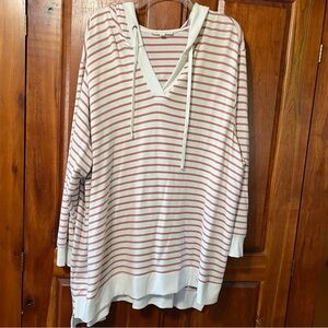 Jane and Delancey women’s stripped hooded pullover top